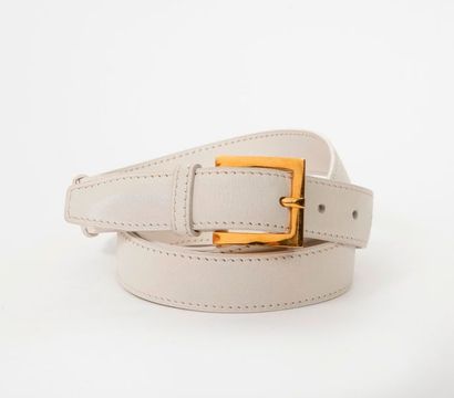 HERMES, Paris

Ceinture en cuir crème.
Boucle...