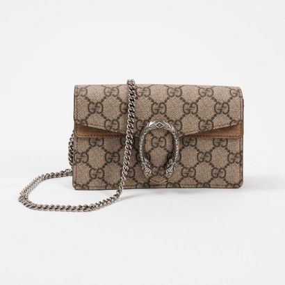 GUCCI, super Mini Dionysus


Sac en toile...