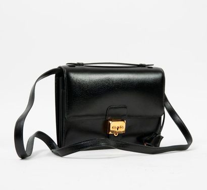 HERMES Paris,

Sac à bandoulière amovible...