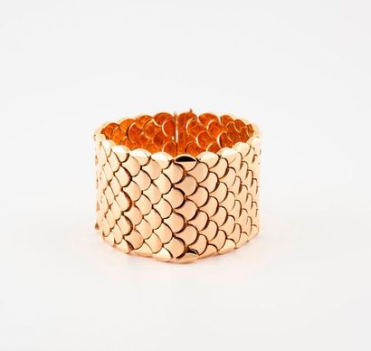 Large bracelet ruban en or jaune (750) à...