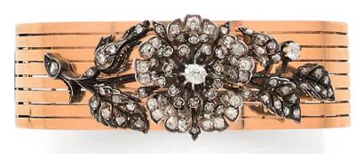 Opening bracelet in yellow gold (750) with...