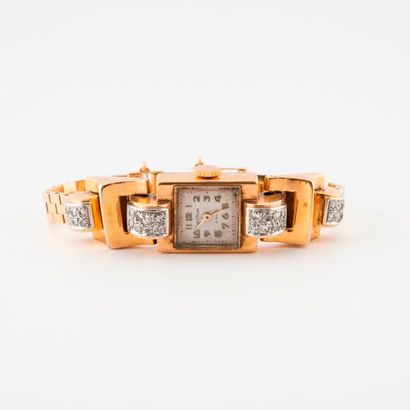 CRISTALOR


Montre bracelet de dame en or...