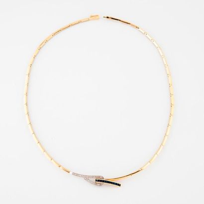 Guy LAROCHE


Collier ras-de-cou articulé...