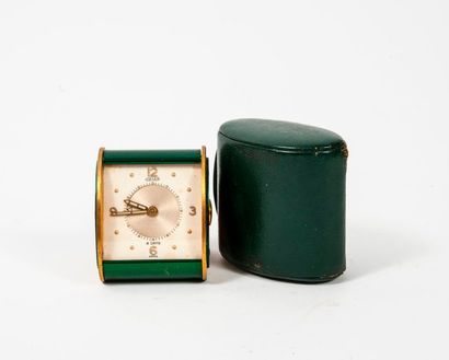 JAEGER


Réveil en métal doré et vert.

Cadran...