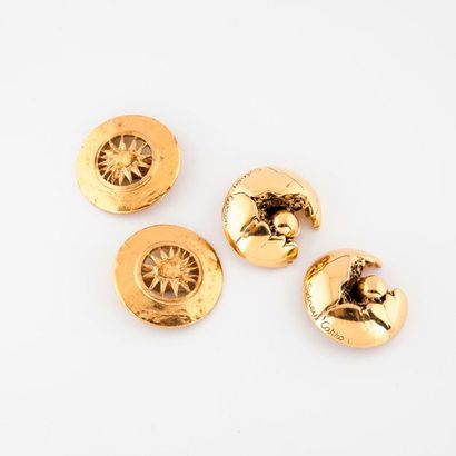 Yves Saint LAURENT


Paire de clips d'oreilles...