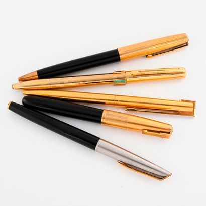 WATERMAN


 Lot de quatre stylos en métal...