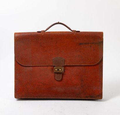HERMES Paris


Sac à dépêches en porc gold...