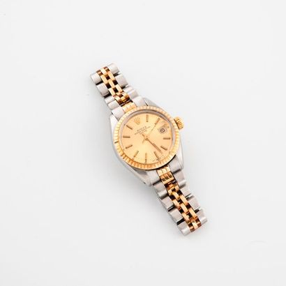 ROLEX, Oyster Perpetual Date 


Montre bracelet...