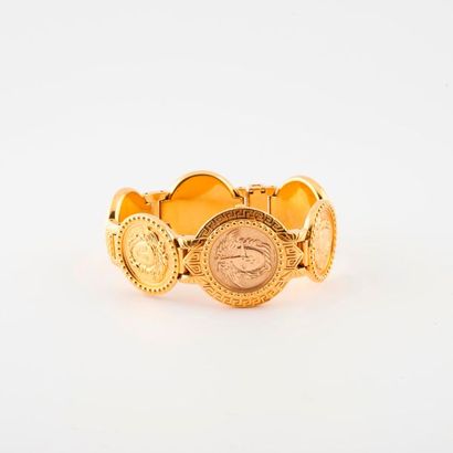 VERSACE, Médusa 


Montre bracelet de dame...