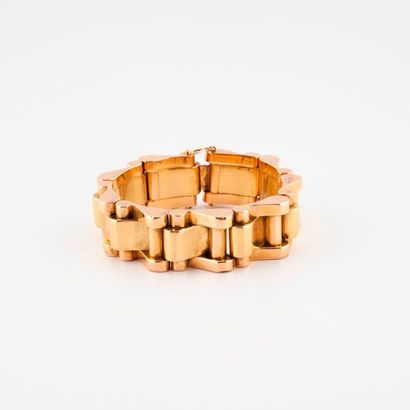 Tank type bracelet in yellow and pink gold...