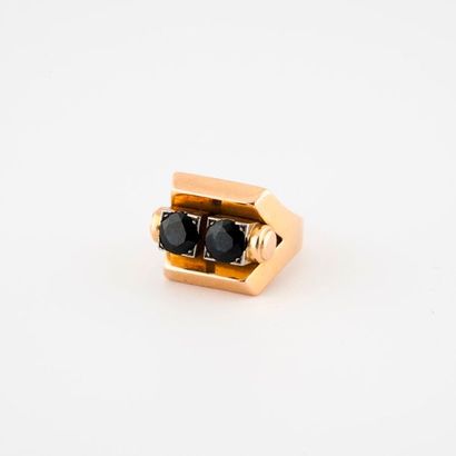 Yellow gold (750) signet ring set with two...