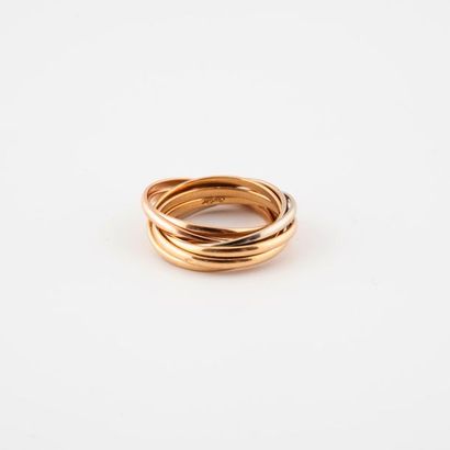 CARTIER, Paris


Three-tone gold 7-ring wedding...