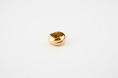 CARTIER, Trinity 

Large bague trois anneaux...