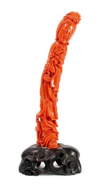 CHINE, première moitié du XXème siècle

Statuette...