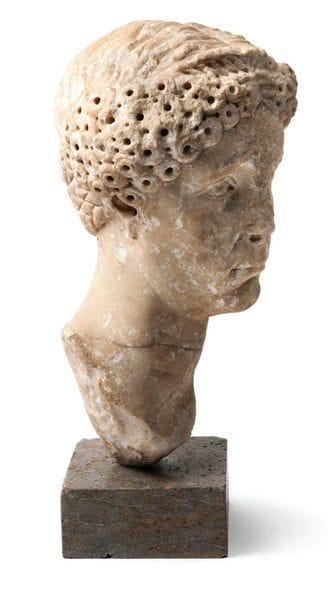 ART ROMAIN, Ier siècle

Tête féminine en...