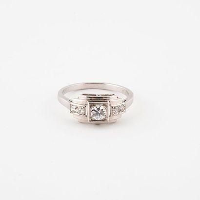 Platinum ring (850) centered on an old brilliant-cut...