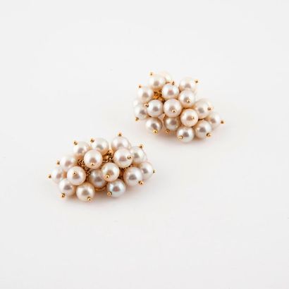 Pair of yellow gold (750) ear clips decorated...