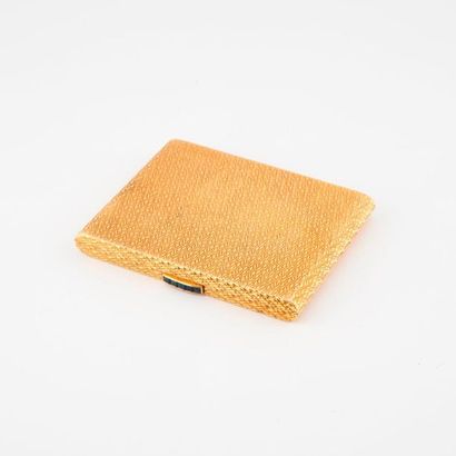 Rectangular powder case in yellow gold (750)...