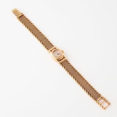 OMEGA


Lady's bracelet watch in yellow gold...