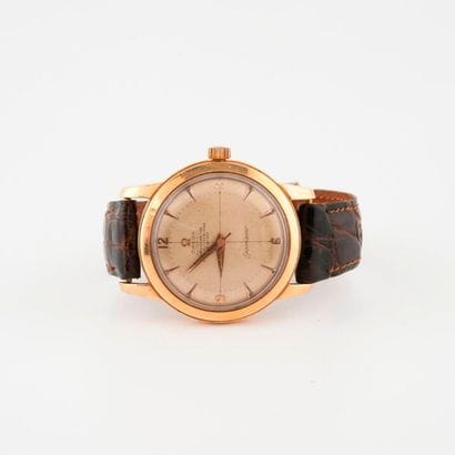 OMÉGA, Seamaster


Man's wristwatch. 

Round...