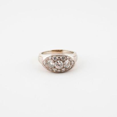Ring in rhodium-plated yellow gold (750)...