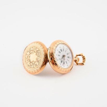 Yellow gold collar watch (750) 

Centered...
