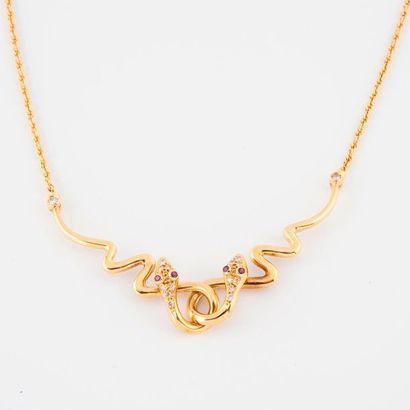 Necklace in yellow gold (750) with fancy...