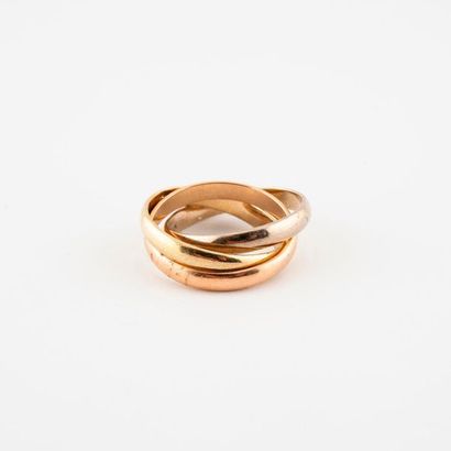 Three-tone gold three-ring wedding band (750)....