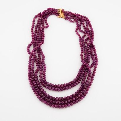 Collier à cinq rangs de billes de racine...