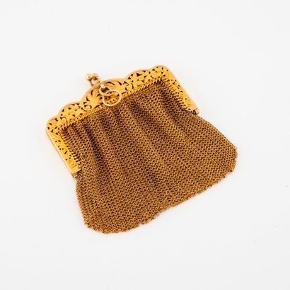 Small purse in yellow gold mesh (750), the...