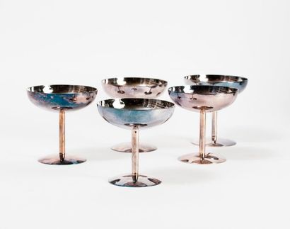 CHRISTOFLE


Set of twelve cups on silver...