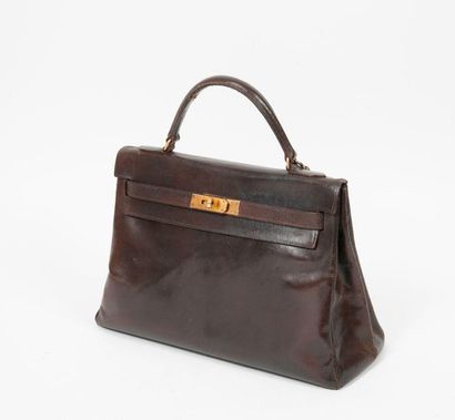 HERMES Paris, Kelly 


32 cm brown box leather...