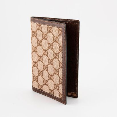 GUCCI Boutique 


Card holder in brown leather...