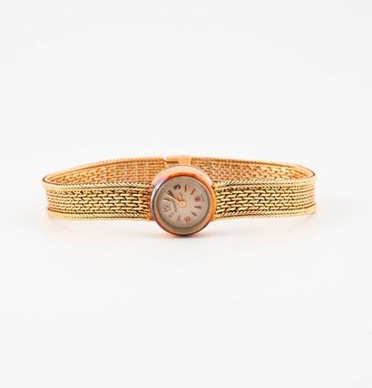 MOVADO


Small ladies' watch in yellow gold...
