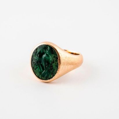 Yellow gold (750) signet ring set with a...