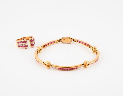 Articulated bracelet in yellow gold (750)...