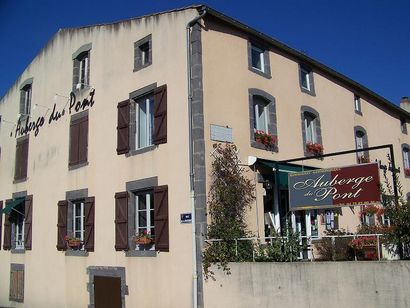 Auberge du Pont
2 walks from the Brittany...