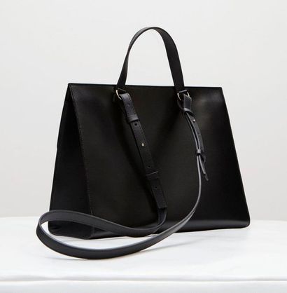 CAHU
Céline Dion's favorite CAHU bag Le Dame...