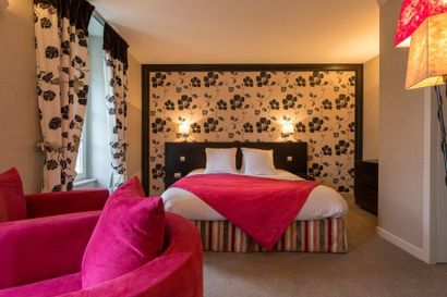 Aurelie & Francis Cabrel
Weekend stay at...