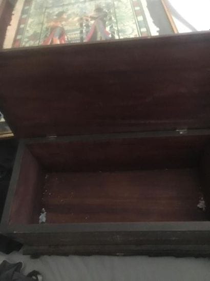 Chest bought in India in 1995

Dimension:...