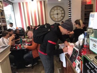 MAILLOT DEDICACE PAR L'EQUIPE DE RUGBY DU...