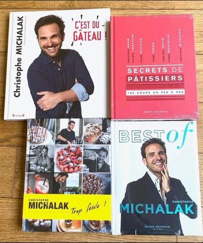 Christophe Michalak
4 autographed pastry...