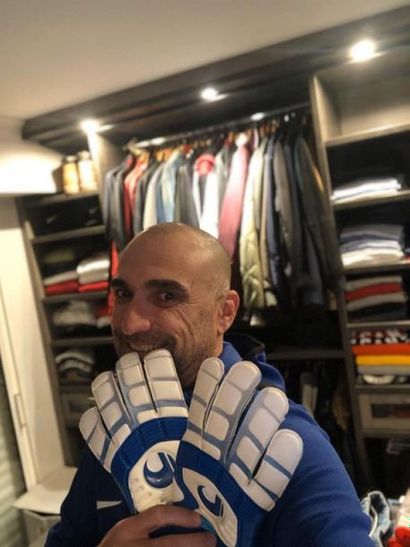 Jerome ALONZO
Goalkeeper Gloves Jérôme ALONZO...
