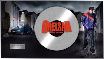 ORELSAN

Platinum disc awarded to the artist...