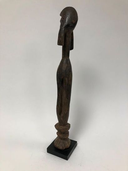 NIGERIA, Mumuyé

Very beautiful sculpture...