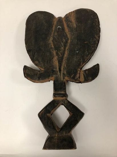 GABON, Kota

Figure of a reliquary.

In carved...