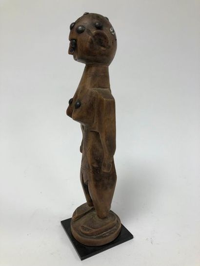 MALI, Bambara

Female statue. 

Wooden statue...