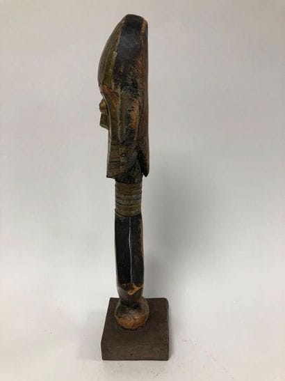 GABON, Kota

Carved wooden reliquary figure,...