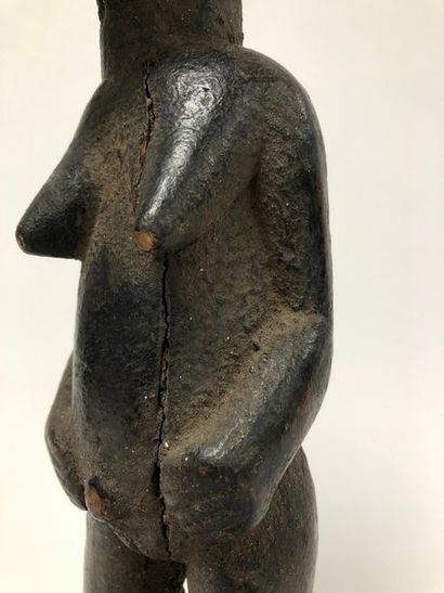 COTE D'IVOIRE, Agni

Standing female statue.

Made...