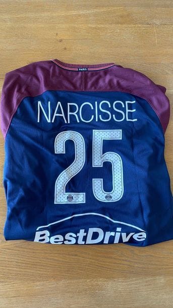 Maillot de Daniel NARCISSE
Shirt worn by...